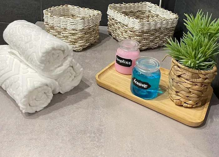 T3 Standing Апартаменти